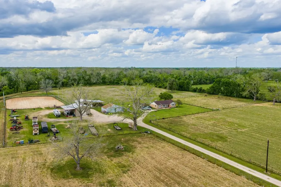 8283 Ashwood Road, Van Vleck, TX 77482 - #2