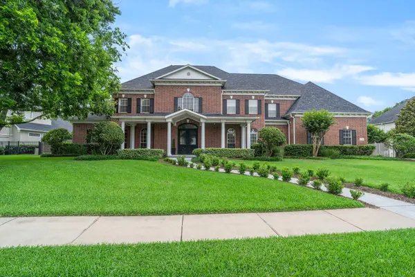 8214 Forest Gate Drive, Sugar Land, TX 77479