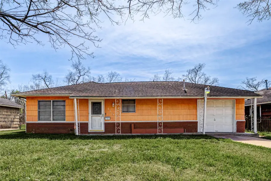 5934 Longmeadow Street, Houston, TX 77033 - #2