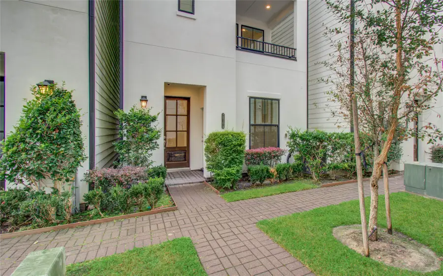 2810 Grand Fountains Drive #B, Houston, TX 77054 - #2