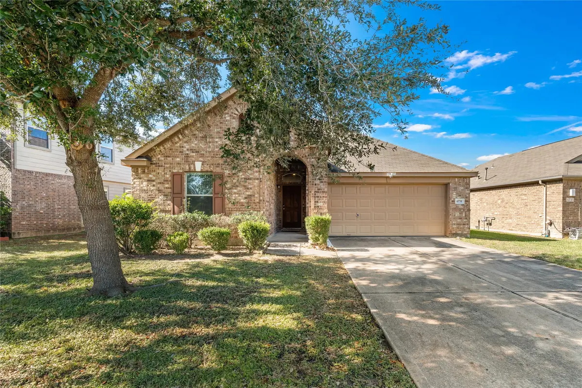 6731 Crescent Creek Lane, Katy, TX 77449 - Image #1