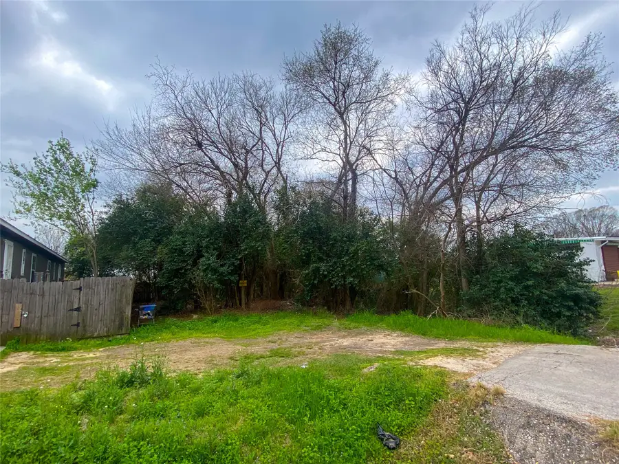 0 Sunbeam Street, Houston, TX 77033 - #2
