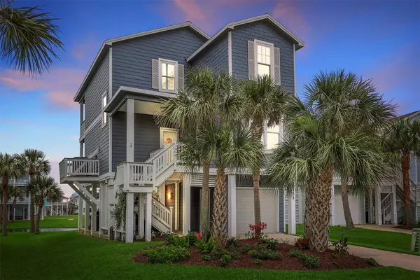 4123 King Rail Circle, Galveston, TX 77554