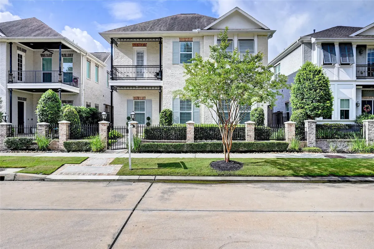 131 Mcgoey Circle, Shenandoah, TX 77384 - #1