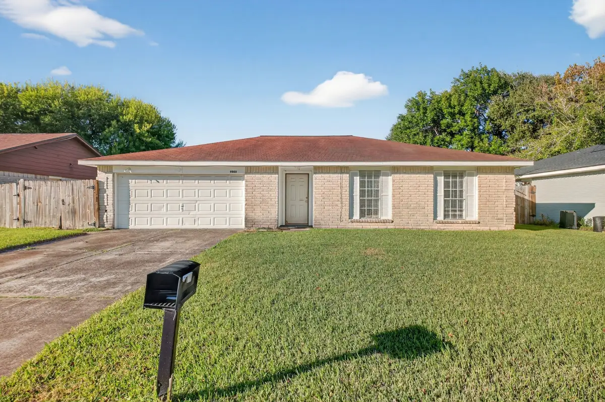 9803 Wren Street, La Porte, TX 77571 - Image #1