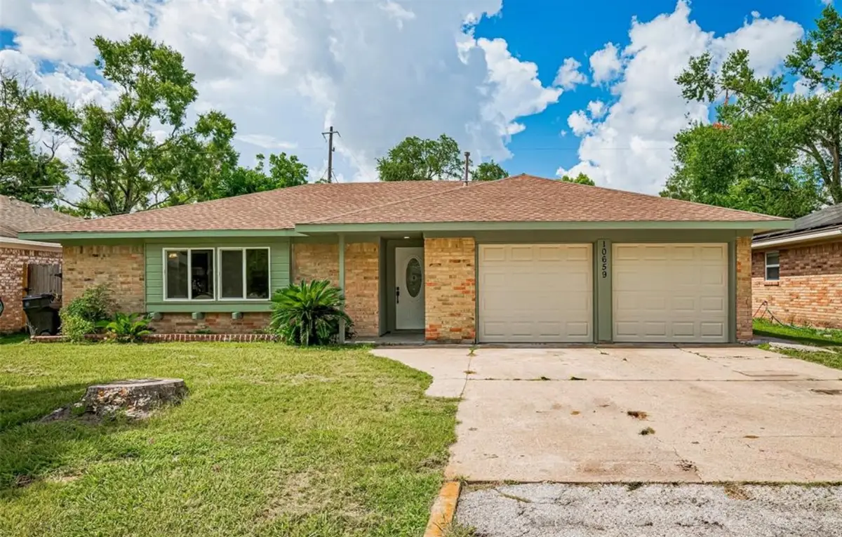 10659 Hazelhurst Drive, Houston, TX 77043 - Image #1
