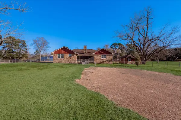 2201 Badger Lane, Huntsville, TX 77320