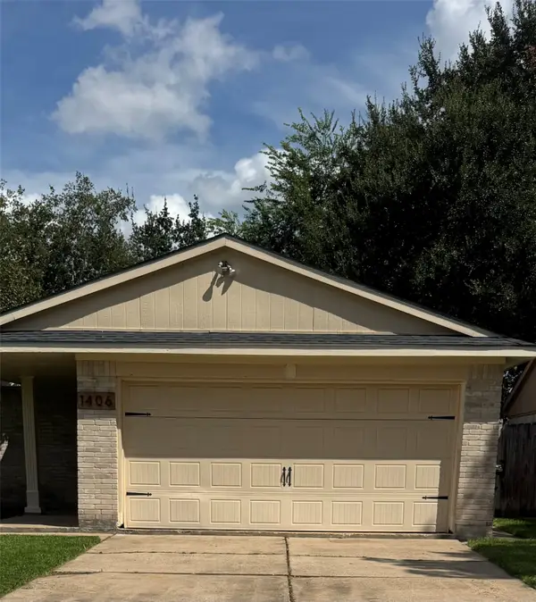 1406 Ashwood Drive, Sugar Land, TX 77498