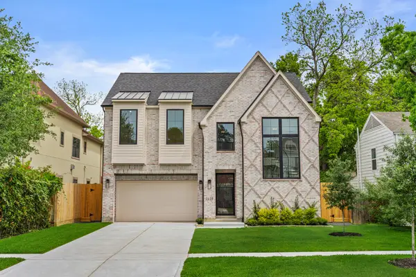 2628 Sunset Boulevard, West University Place, TX 77005