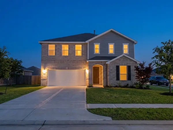1009 Valley Crest Lane, La Marque, TX 77568