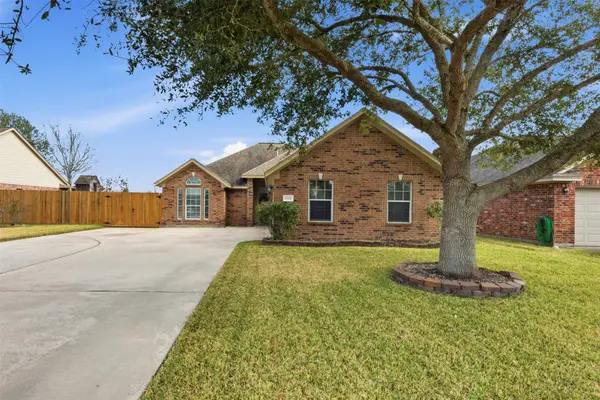 11806 Oregon Trail, Santa Fe, TX 77510