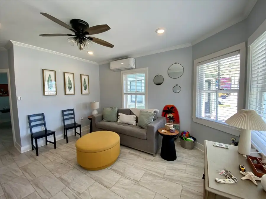 1604 Avenue L, Galveston, TX 77550 - #3