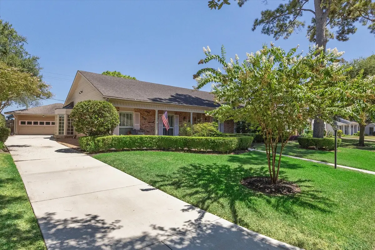 818 Olney Oak Drive, Houston, TX 77079 - #1