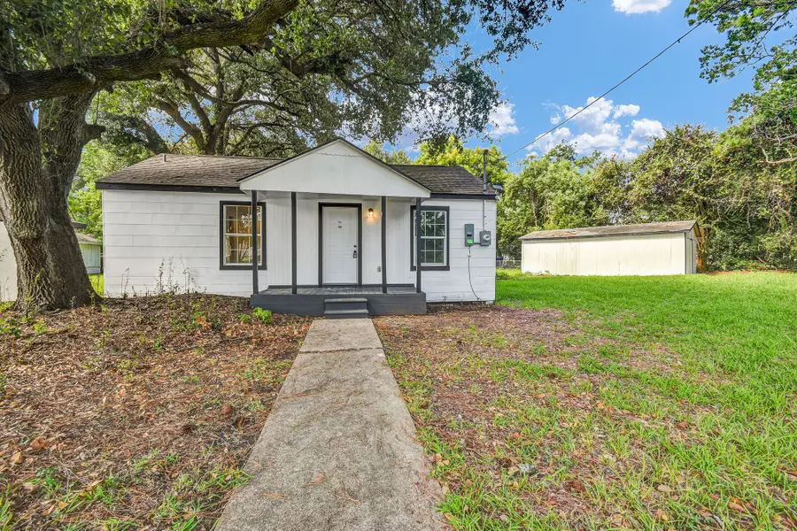1332 Montgomery Street, La Marque, TX 77568 - #2