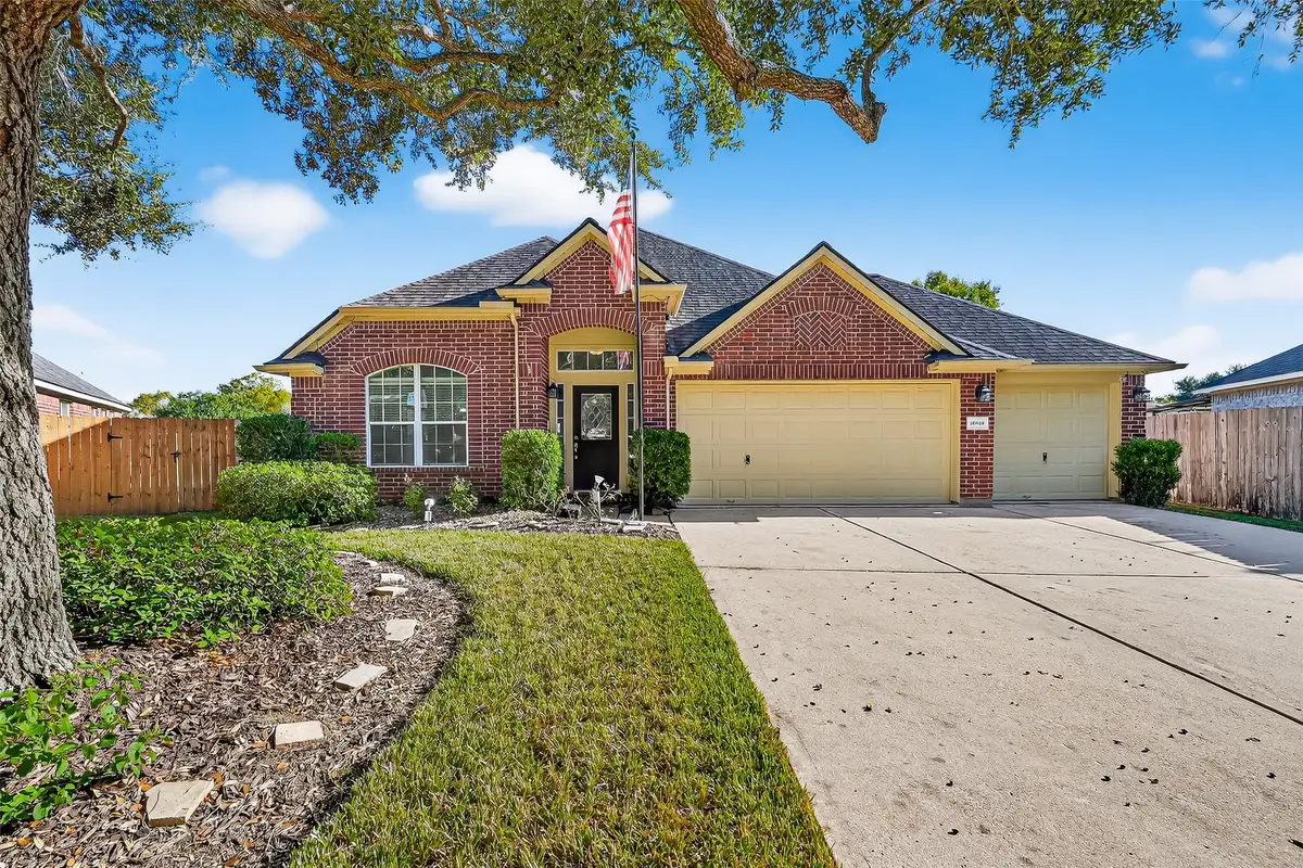 10946 Tattershall Lane, Missouri City, TX 77459 - Image #1