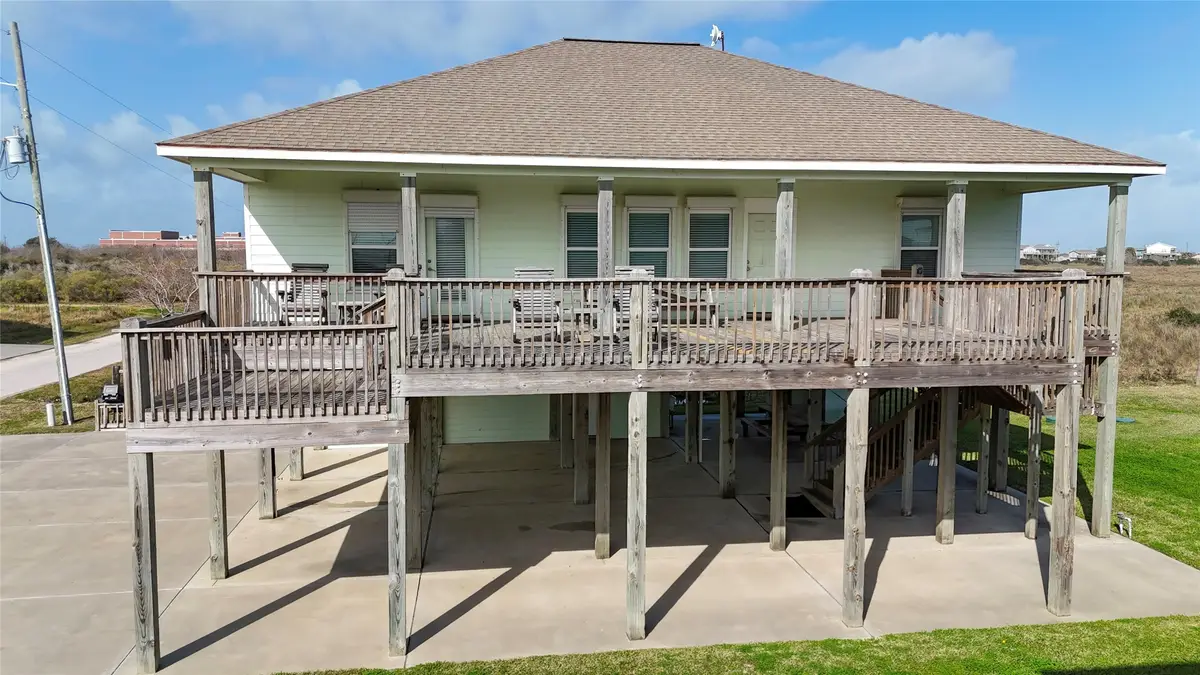 906 Helen Boulevard, Crystal Beach, TX 77650 - #1