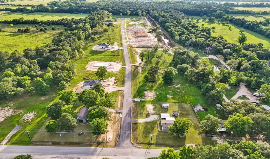 1051 Tarkington Timbers Drive, Cleveland, TX 77327 - Image #2