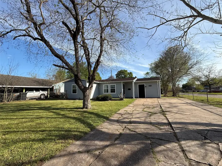 5402 Flamingo Drive, Houston, TX 77033 - #2