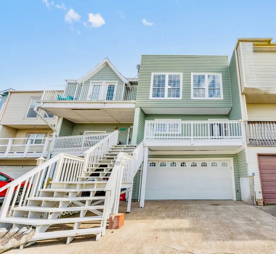 5 Tiki Circle, Tiki Island, TX 77554 - #2