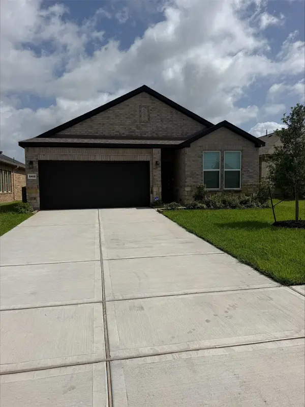 8301 Rose Quartz Drive, Texas City, TX 77591