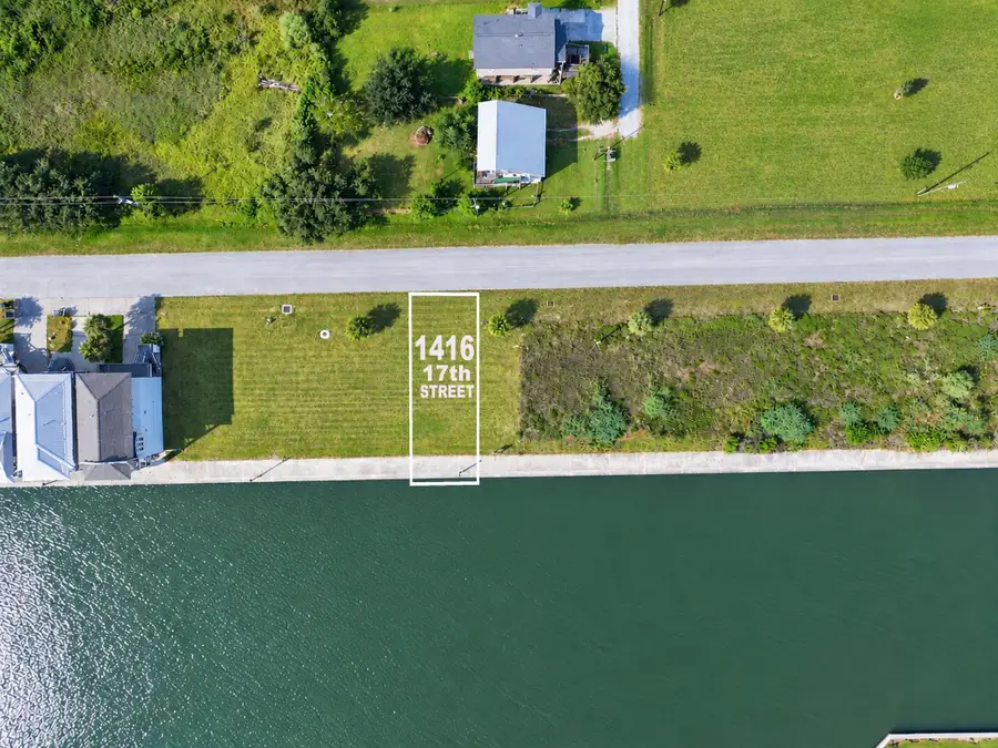 1416 17th Street, Port Bolivar, TX 77650 - #2