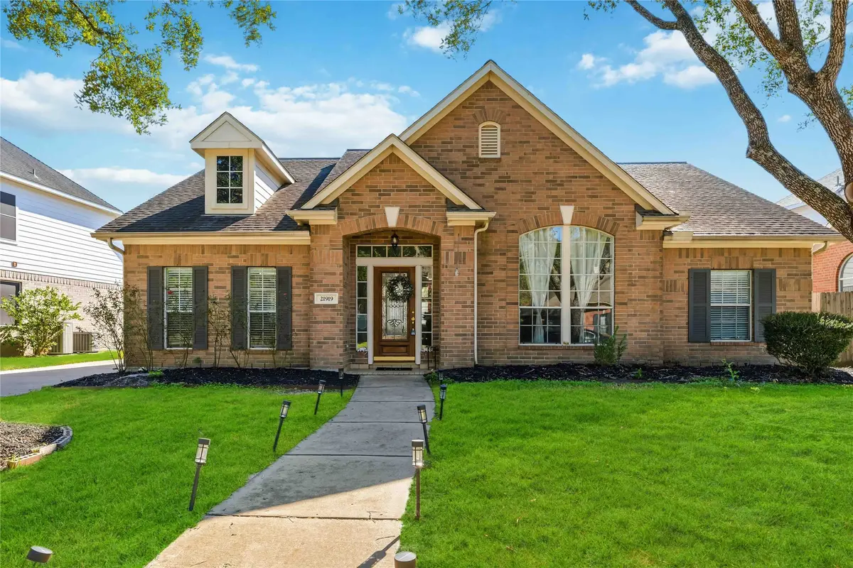 21919 Windmill Bluff Lane, Katy, TX 77450 - Image #1