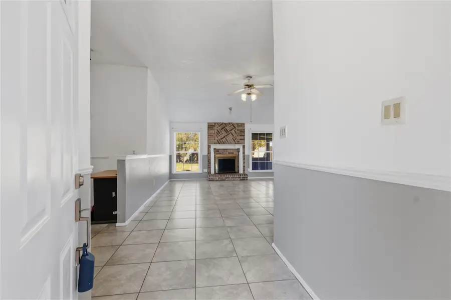 10922 Fallbrook Drive, Houston, TX 77064 - Image #3