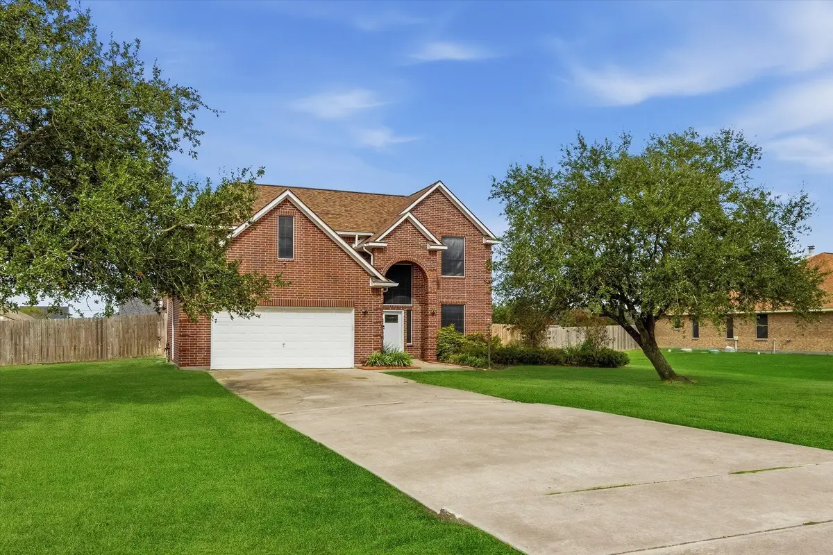 1914 Lafayette Lane, Baytown, TX 77523 - Image #1