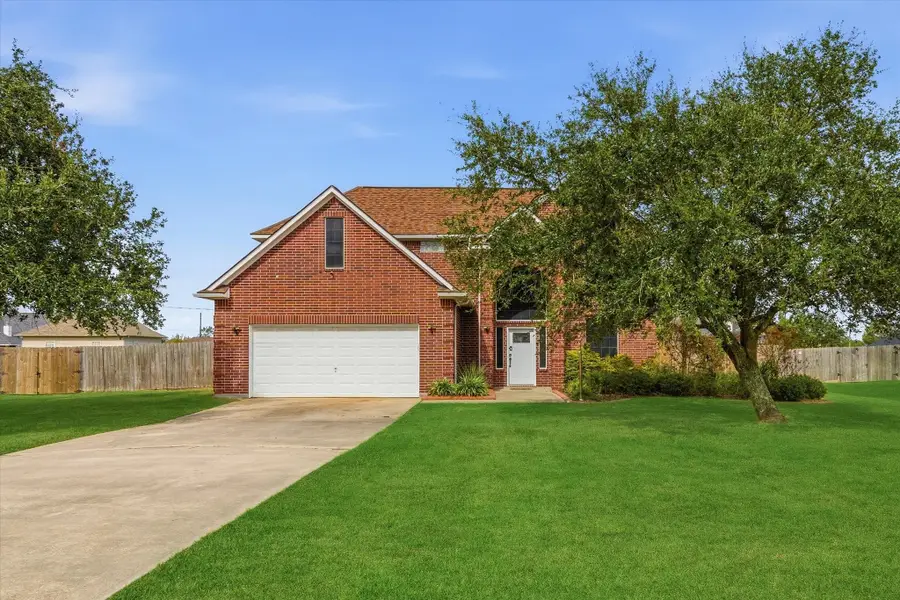 1914 Lafayette Lane, Baytown, TX 77523 - Image #2