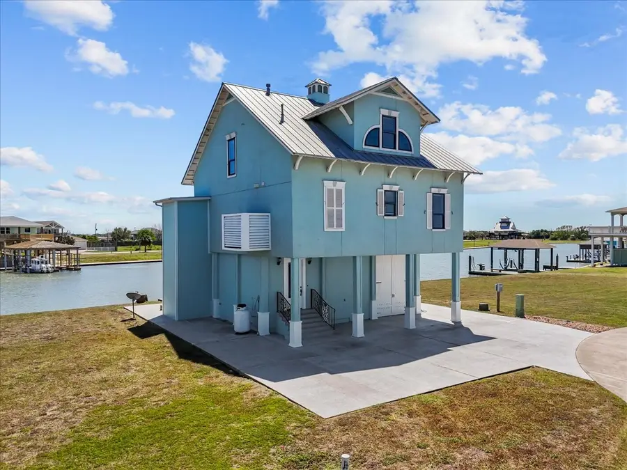 2000 Laguna Harbor Cove Boulevard, Port Bolivar, TX 77650 - #2