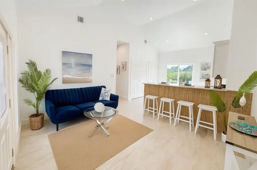 502 Jenni Lane, Dickinson, TX 77539 - Image #2