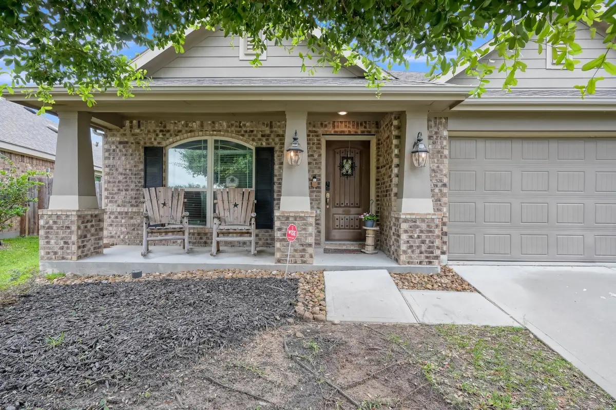 676 Oak Circle Dr E, Conroe, TX 77301 - #1