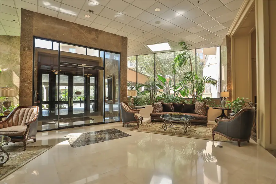 3525 Sage Road #1111, Houston, TX 77056 - Image #2