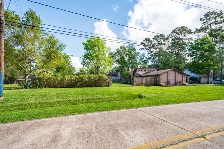 2002 Indian Shores Road, Crosby, TX 77532 - #2
