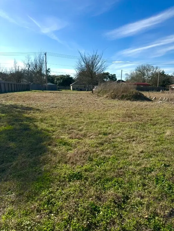 702 Market Street, Hempstead, TX 77445 - #1