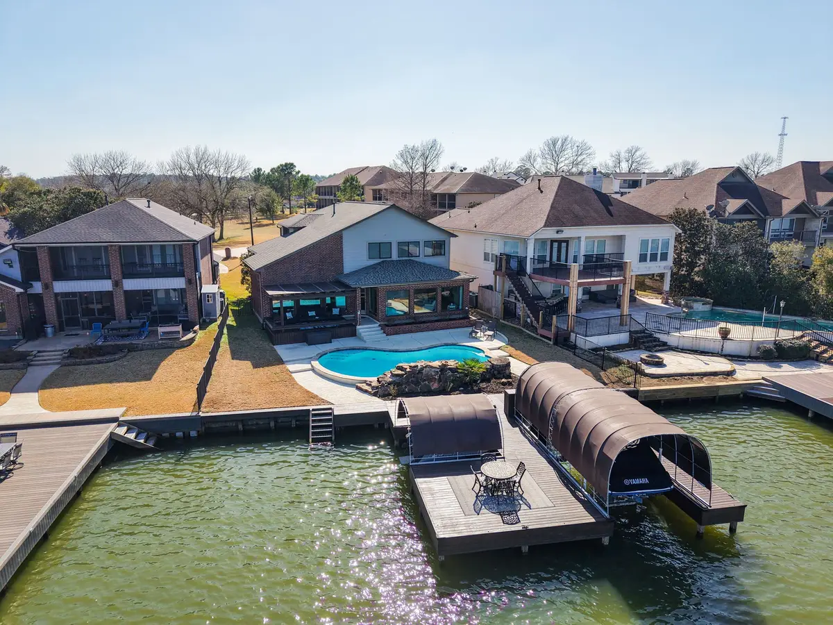 2 Villas Ways Drive, Conroe, TX 77356 - #1