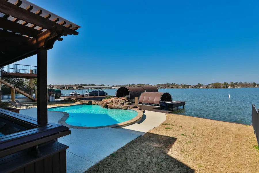 2 Villas Ways Drive, Conroe, TX 77356 - #3