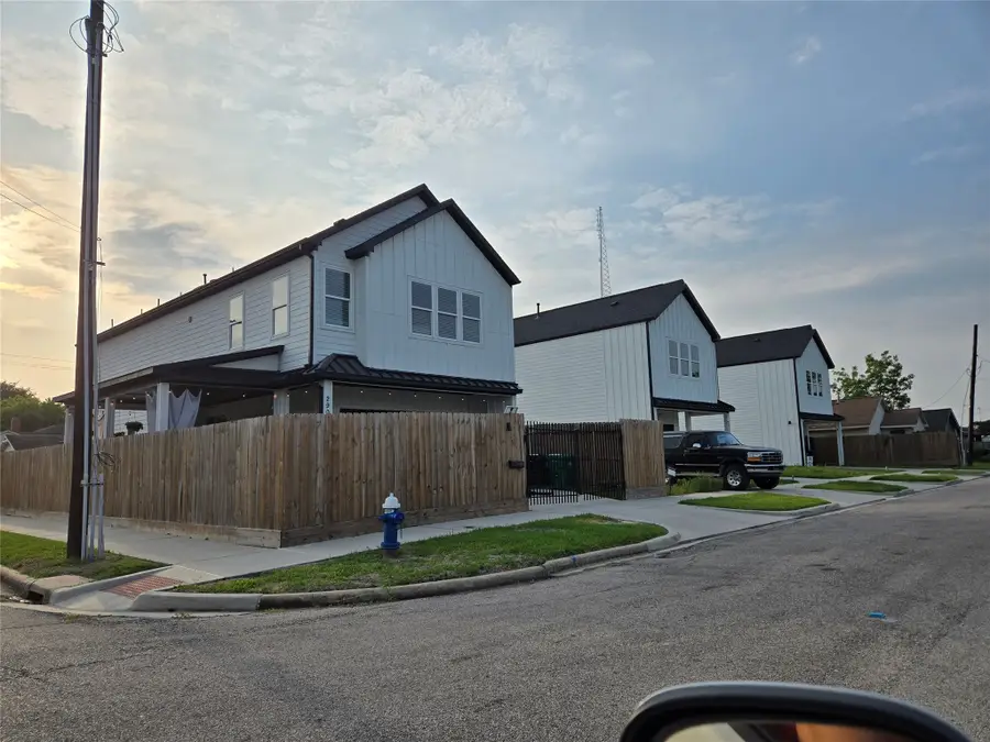 2817 Daun Street, Houston, TX 77039 - #2