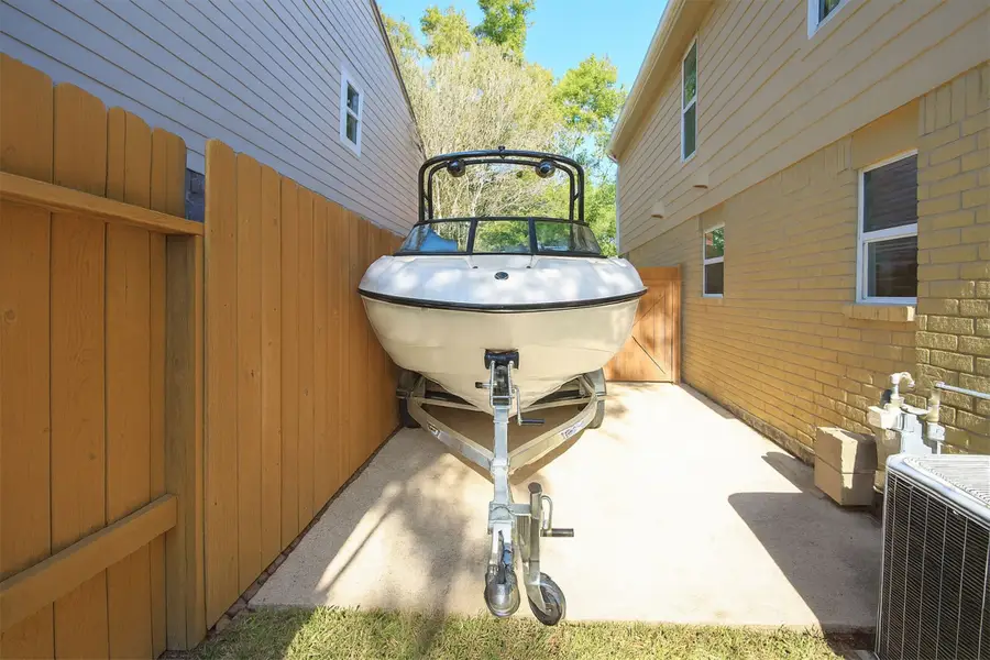 8011 Goldengrove Drive, Spring, TX 77379 - Image #3