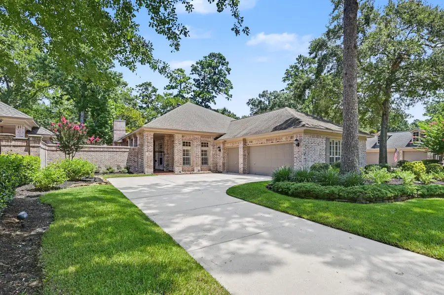 22 N Castlegreen Circle, The Woodlands, TX 77381 - #2