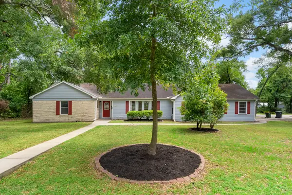 1009 Thomas Avenue, Conroe, TX 77301