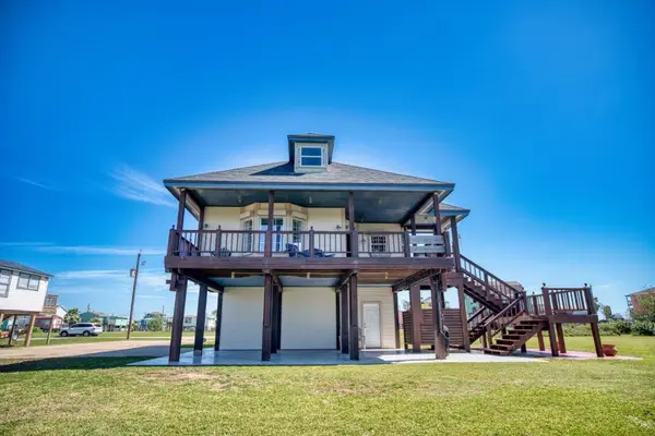 203 Francis Cove, Surfside Beach, TX 77541