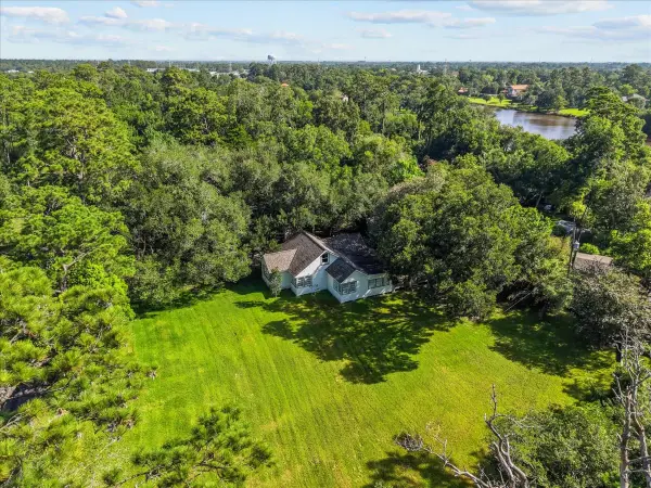 1717 Oleander Drive, Dickinson, TX 77539