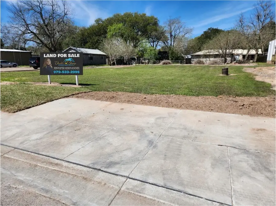 1323 N Alabama Road N, Wharton, TX 77488 - #3