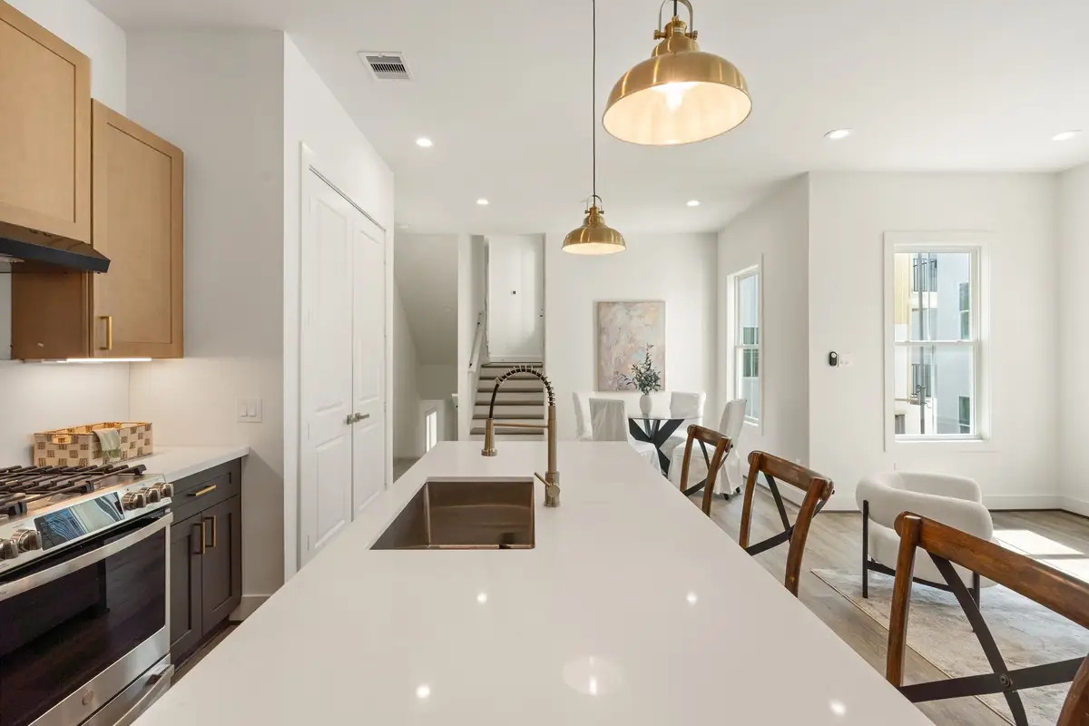 1138 W 16th Street, Houston, TX 77008 - #1