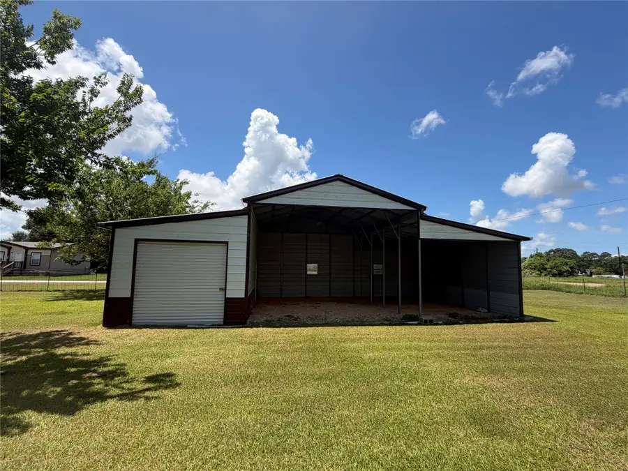 194 Meadowlark S, Palacios, TX 77465 - #2