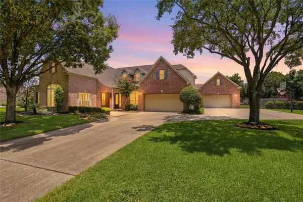 38 Highclere Park Drive, Spring, TX 77379