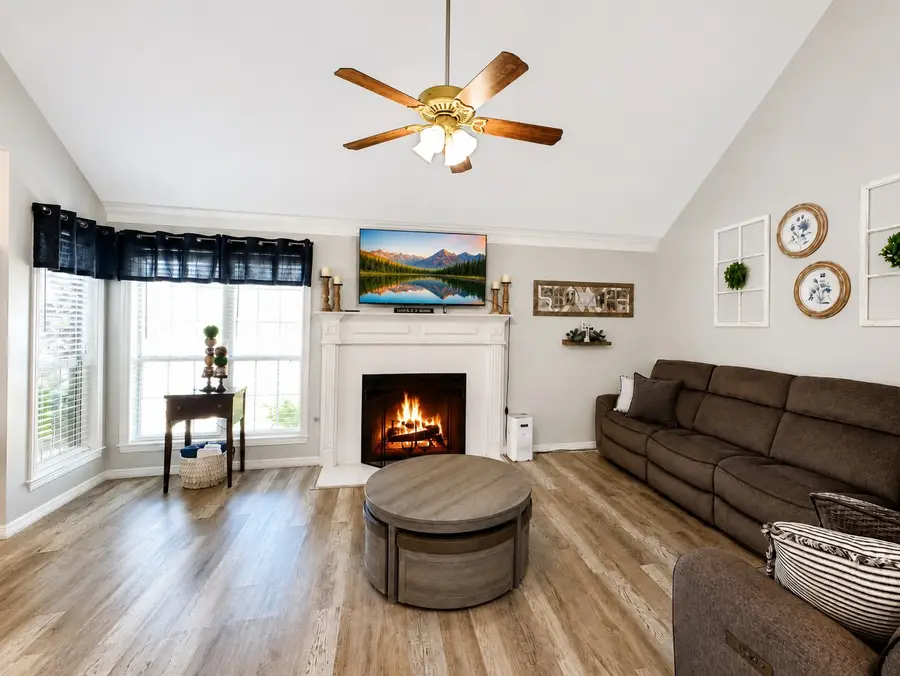 2305 Katherine Street, Brenham, TX 77833 - #3