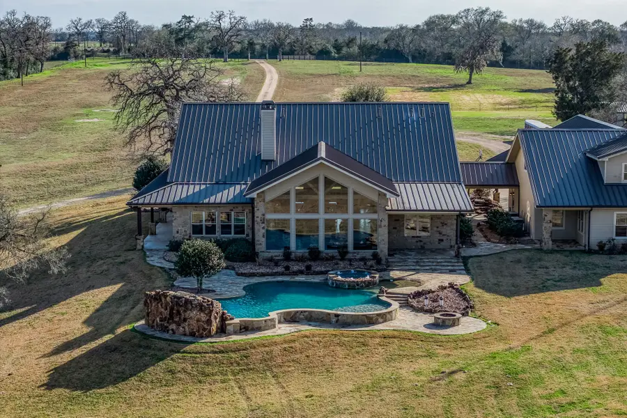 6892 Palm Road, Sealy, TX 77474 - #3