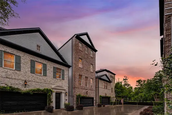 1323 Hunters Meadow Ln, Houston, TX 77055